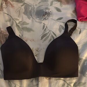 SKIMS Black Seamless Bra